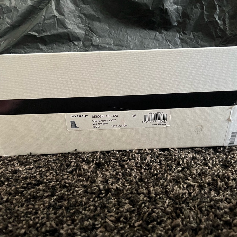 Givenchy Blue Classic Denim Jeans - Picture 2 of 3